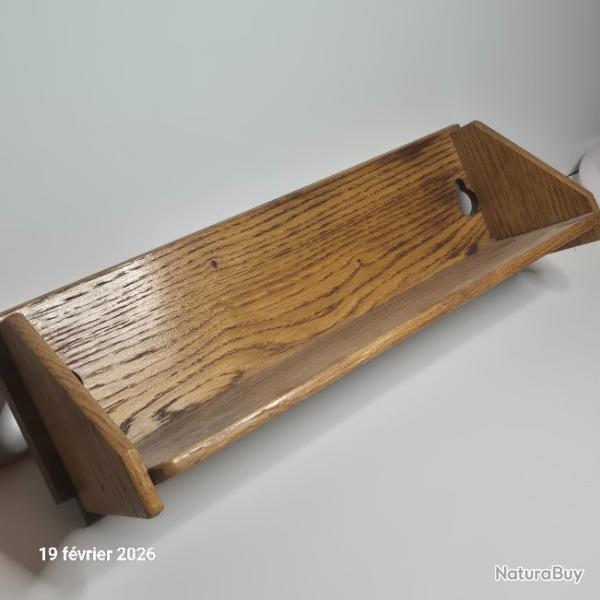 Petite �tag�re en bois massif et solide , en ch�ne