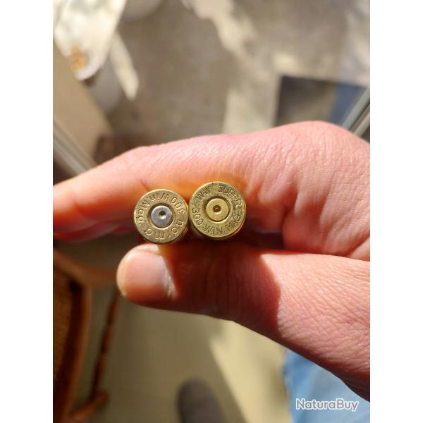 Vends 580 etuits 300win mag