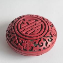 Boite en laque de Chine Cinabre