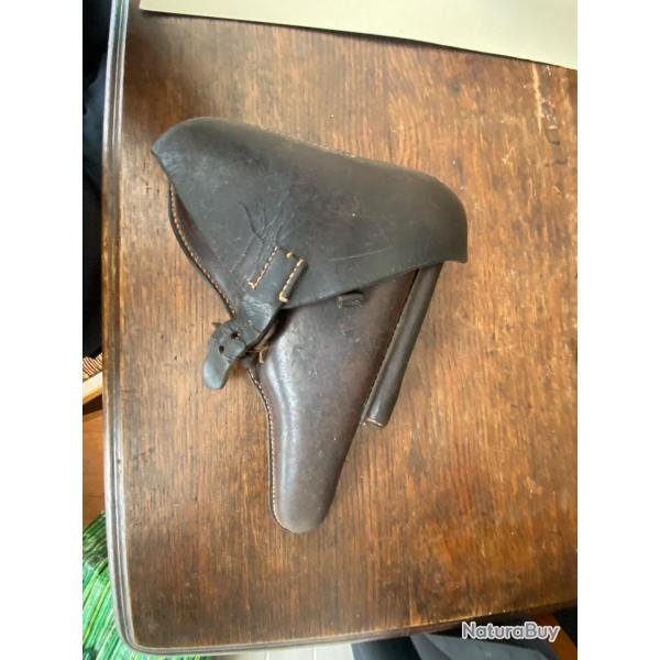 etuiP p08 cuir 1915