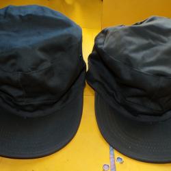 LOT DE 2 CASQUETTES KAKI POUR ADULTE  100 % COTON , GRANDE TAILLE 56 - 62 ,  ETAT NEUF VOIR PHOTOS .