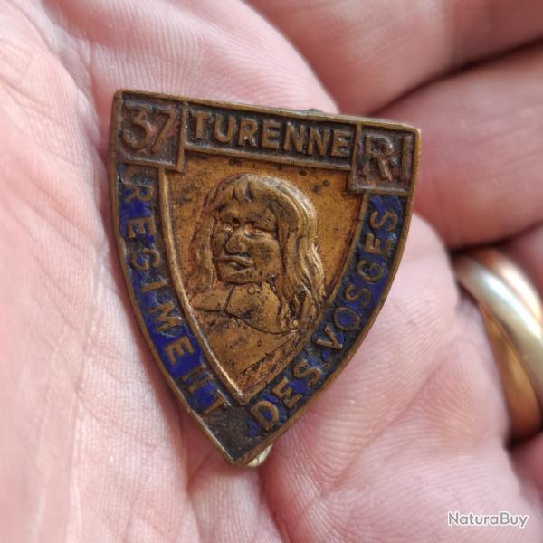 INSIGNE 37 RI REGIMENT DES VOSGES - TURENNE ( PERIODE WW2 )