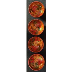 Petits bols russes en bois