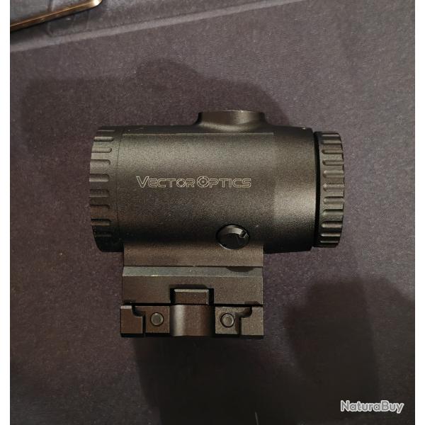 Magnifier Vector Optics Paragon 3x18