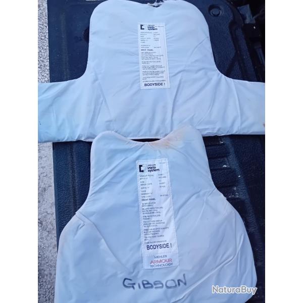 Ench�re lot de 2 plaques balistiques 3a contre les armes de poings et les lames  MEHLER 57X33 34X30