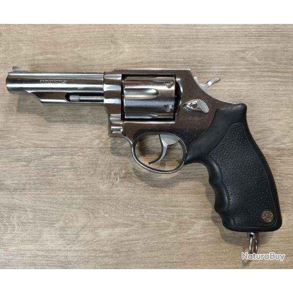 Revolver TAURUS mod�le 82S INOX - Calibre .38 special (Occasion)