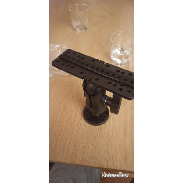 Support sondeur GPS neuf type Ram Mount g�n�rique