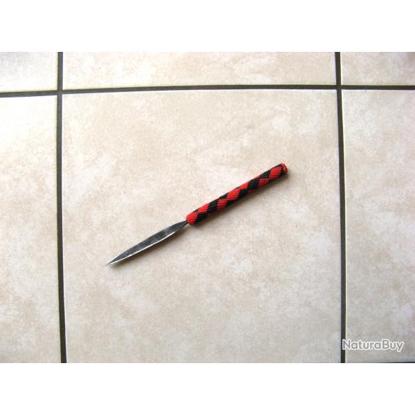 Arme blanche courte africaine artisanale 1