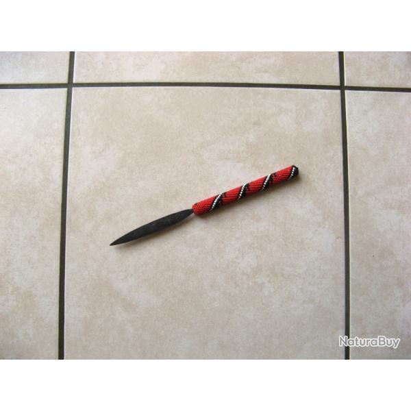 Arme blanche courte africaine artisanale 2