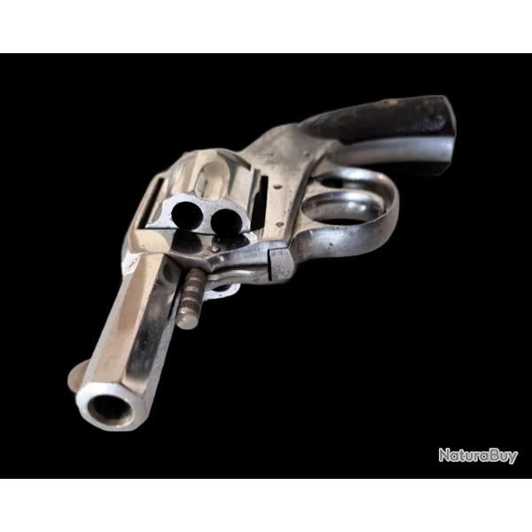 Rare revolver THE AMERICAN Double Action - Calibre 320 - Cat�gorie D