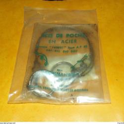 SCIE DE POCHE EN ACIER MODELE COMMANDO , MARQUE TUBEST TYPE A.P 88&nbsp;&nbsp; , ETAT NEUF SOUS EMBALLAGE , EX