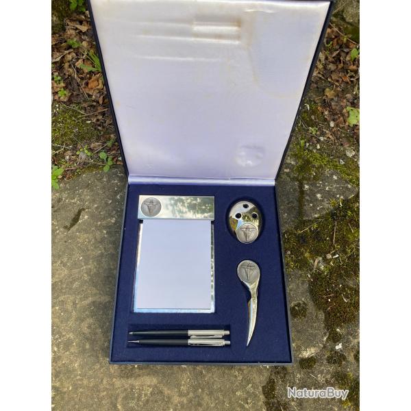 N�cessaire de bureau Troupes A�roport�es.