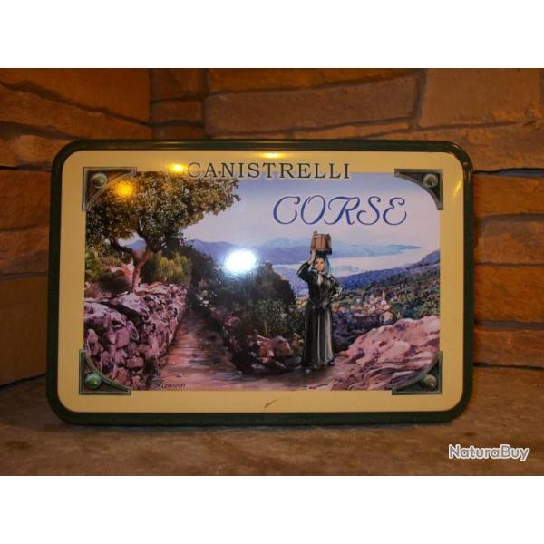 Canistrelli dans une boite m�tallique repr�sentant une paysanne corse