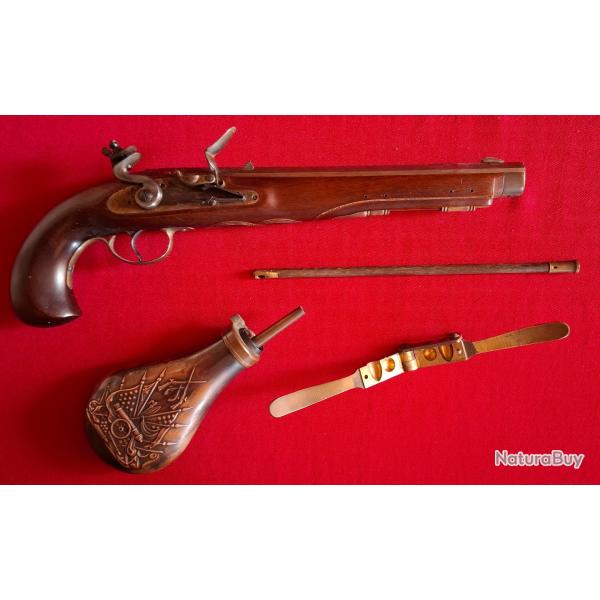 Pistolet � silex PEDERSOLI avec poire � poudre noire et moule � balles