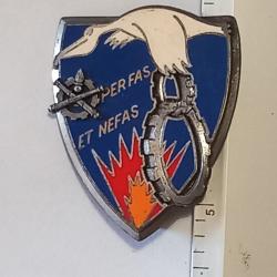 Insigne du 8&egrave;me r&eacute;giment du mat&eacute;riel (8&egrave;me RM)