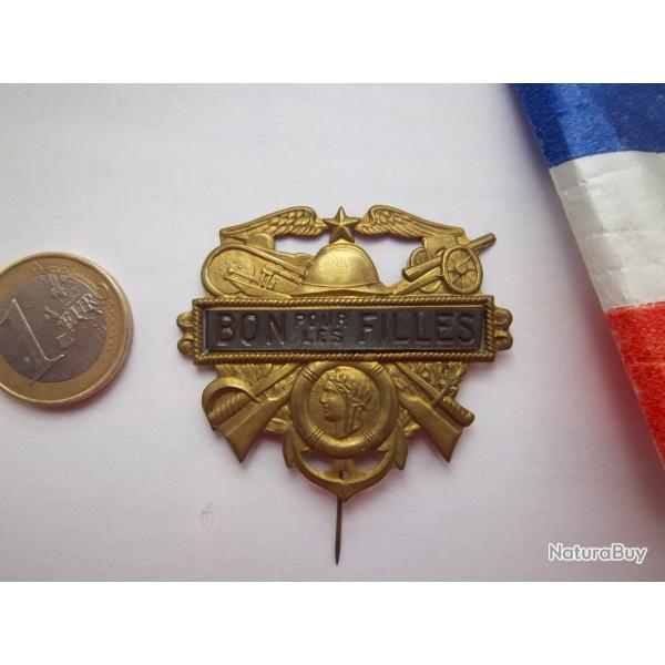 Bon pour les filles insigne/�pinglette laiton soldat Fran�ais