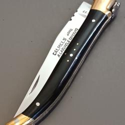 COUTEAU LAGUIOLE CALMELS HORS CONCOURS, manche corne, guilloch&eacute;, jamais servi.