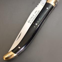 COUTEAU LAGUIOLE CALMELS HORS CONCOURS, manche corne, guilloch&eacute;, jamais servi.
