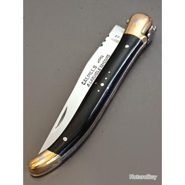 COUTEAU LAGUIOLE CALMELS HORS CONCOURS, manche corne, guilloch�, jamais servi.