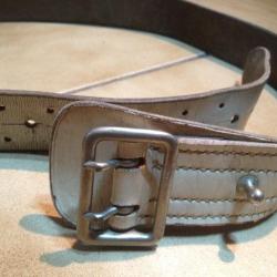 2 ceinturons , parade ou gendarmerie , blancs , avec 1 brelage et 1 dragonne de pistolet