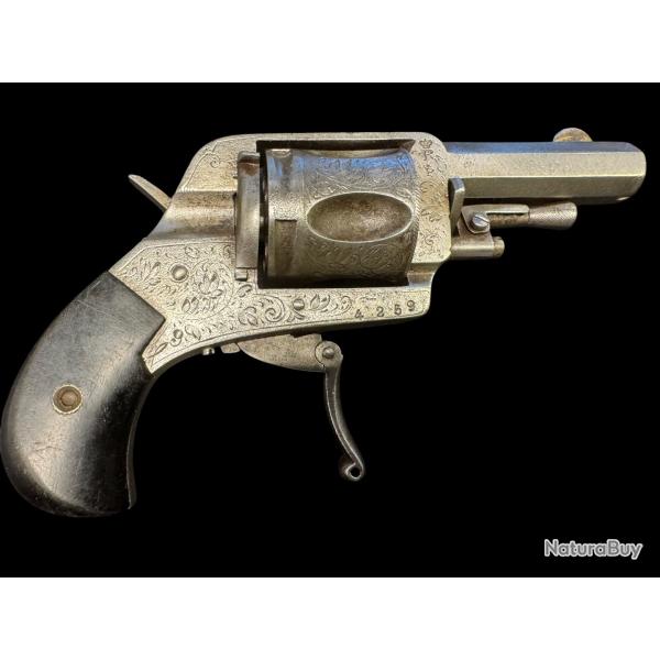 revolver calibre 320 � chien repliable.