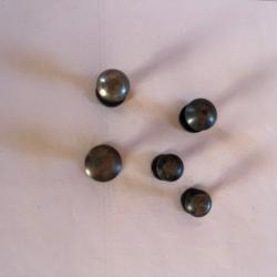 Attaches boutons pour bretelles fran&ccedil;aises