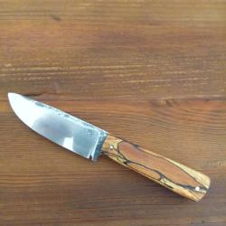 Couteau fixe forg&eacute; acier carbone XC75 manche en h&ecirc;tre &eacute;chauff&eacute;