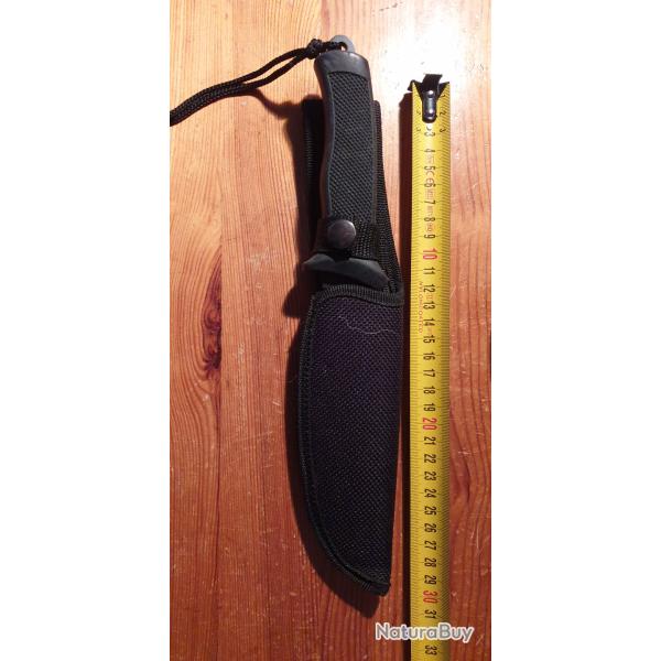 Vds couteaux lame fixe noire