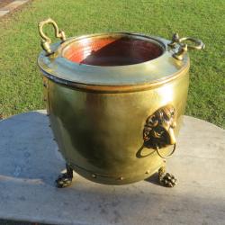 Ancien grand chaudron de Chemin&eacute;e Victorien en cuivre jaune patin&eacute; - Angleterre (Vers 1900)