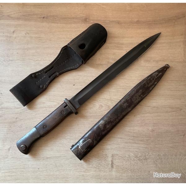Ba�onnette ancienne WW2 type Mauser K98 - Num�ros identiques - Fourreau m�tal + porte-ba�onnette cui