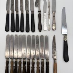 22 Couverts Fourchette Couteau Paris Cassan N&icirc;mes Dubois Abeaucaire Aubec Jeanne D'arc Naud&eacute;