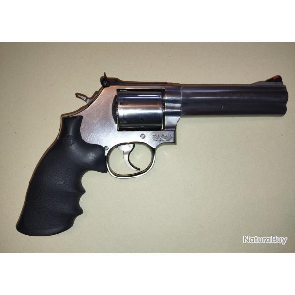 SMITH & WESSON 686 PLUS 5" s�rie 3.5.7