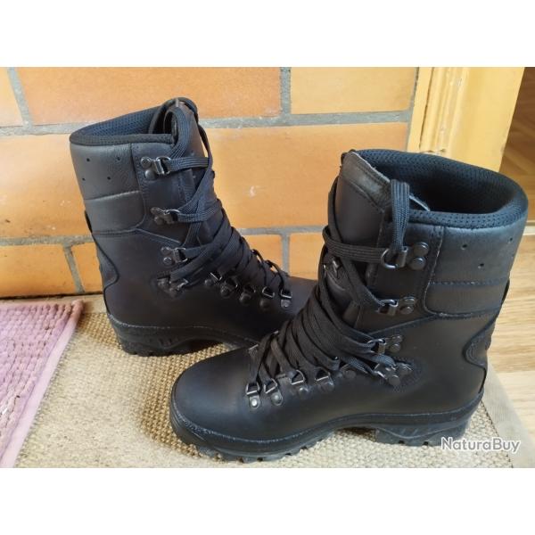 Chaussures montantes