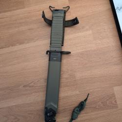baionnette Kcb-77