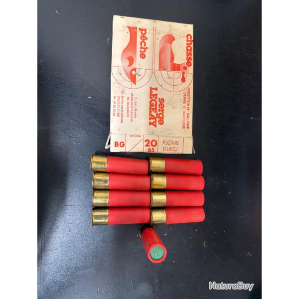 Une bo�te de cartouches calibre 20/65