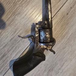 Revolver a broche lefaucheux 8 mm