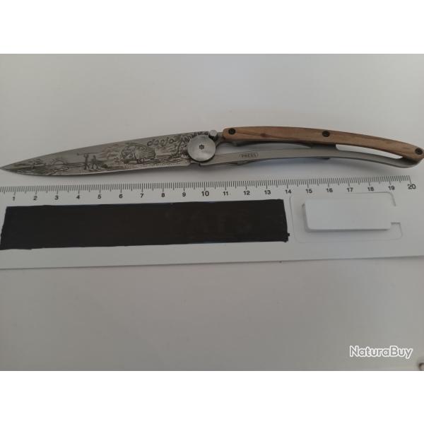 Couteau deejo surfer