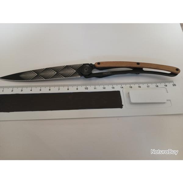 Couteau deejo geometrie