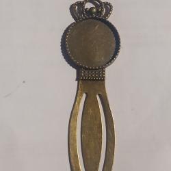 MARQUE PAGE EN LAITON COURONNE