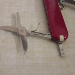 Petit couteau suisse VICTORINOX