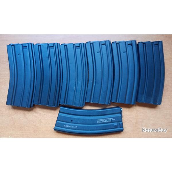 Lot de 5 chargeurs m�tal m4/m16 + 2 chargeur en l'�tat pour pi�ces ou a r�parer