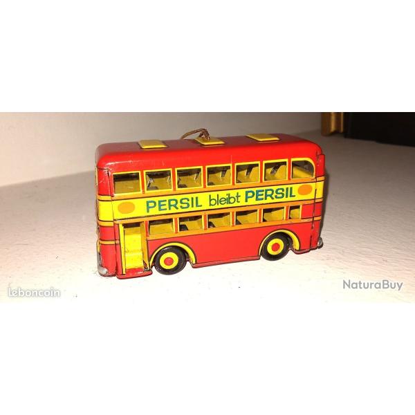 petit bus ancien m�tallique anglais publicitaire