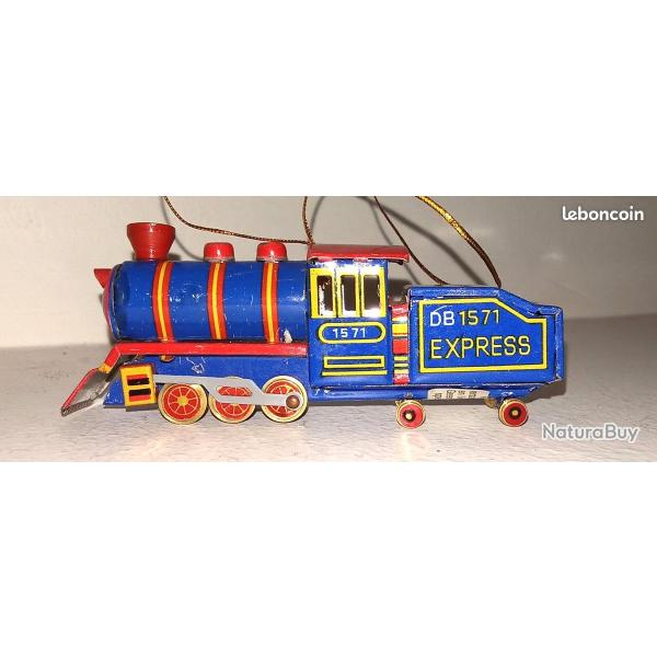 ancien petit train m�tallique