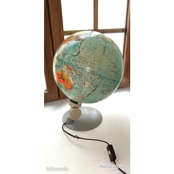 gros globe scan made in Danemark,1972