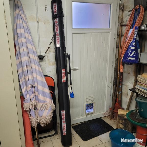 Ensemble baguage rigide canne et moulinet pour p�che exotique