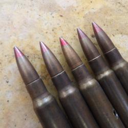 7.62 x 51 FAL balle pointue cuivre ogive tra&ccedil;ante Belgique symbole OTAN F N  1955 neutralis&eacute;e