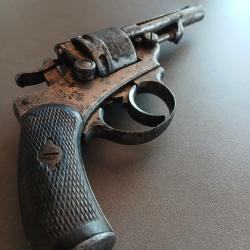 Revolver  1873. St etienne