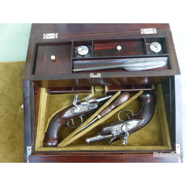 Superbe et rare �critoire de voyage 18�me