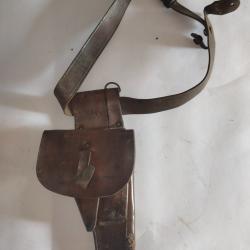Ancien &eacute;tui + bretelle pour un pistolet automatique WW1? WW2?
