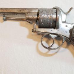 Grand Revolver &agrave; broche calibre 10mm type Lefaucheux XIX - ref LIS26REV001